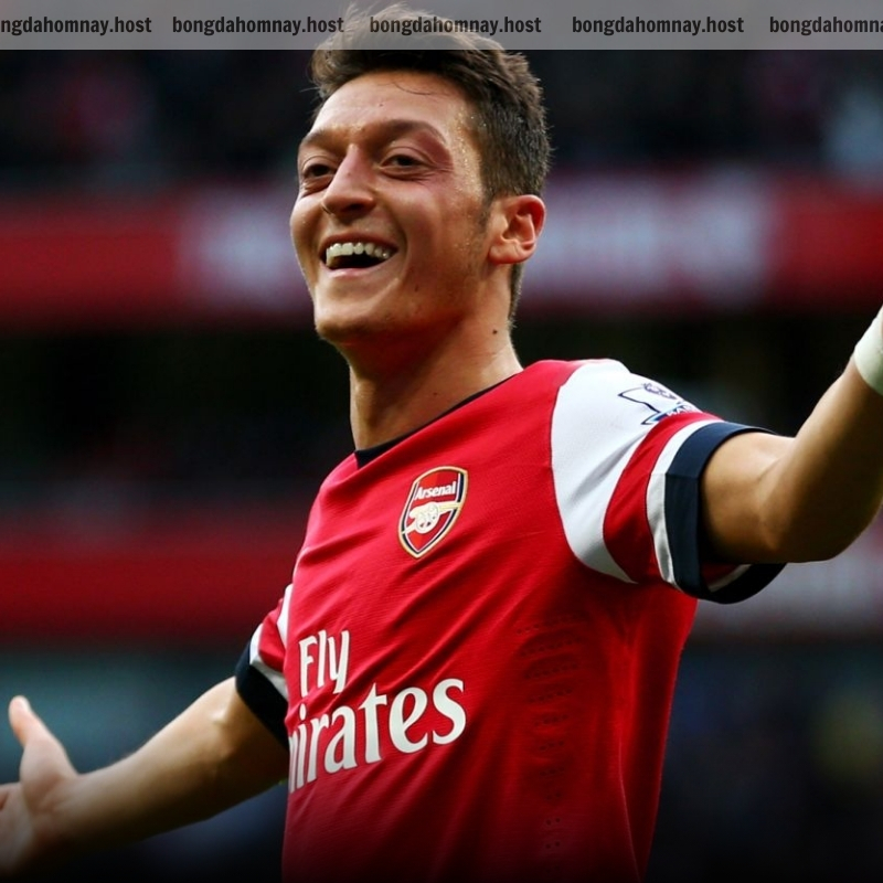 Lời chia tay buồn nhất có lẽ là trường hợp của Mesut Ozil