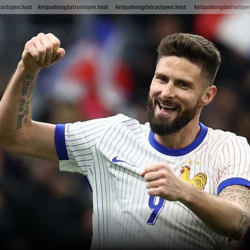 Olivier Giroud sở hữu những cú đánh đầu mạnh mẽ